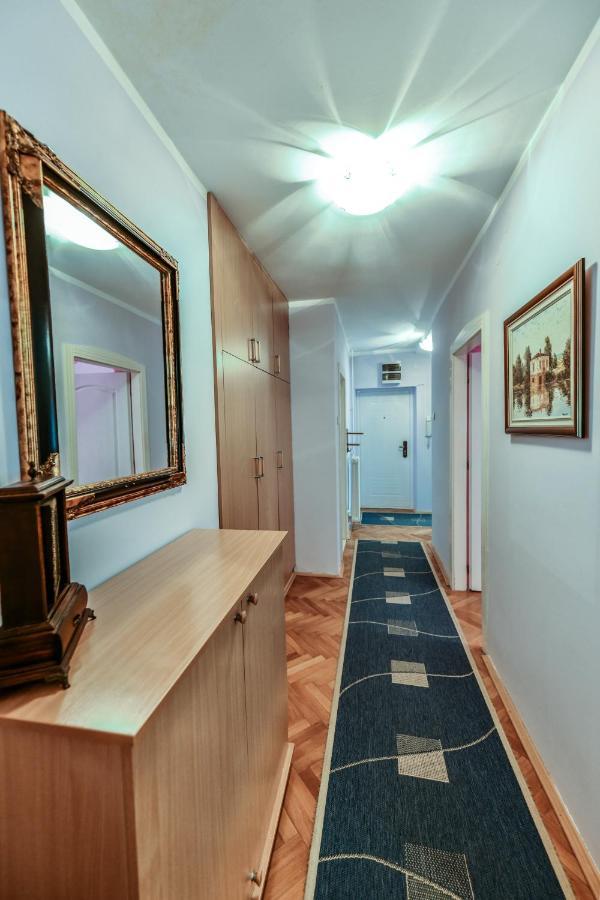 Lux Apartman Cvetkovic Kraljevo Eksteriør bilde